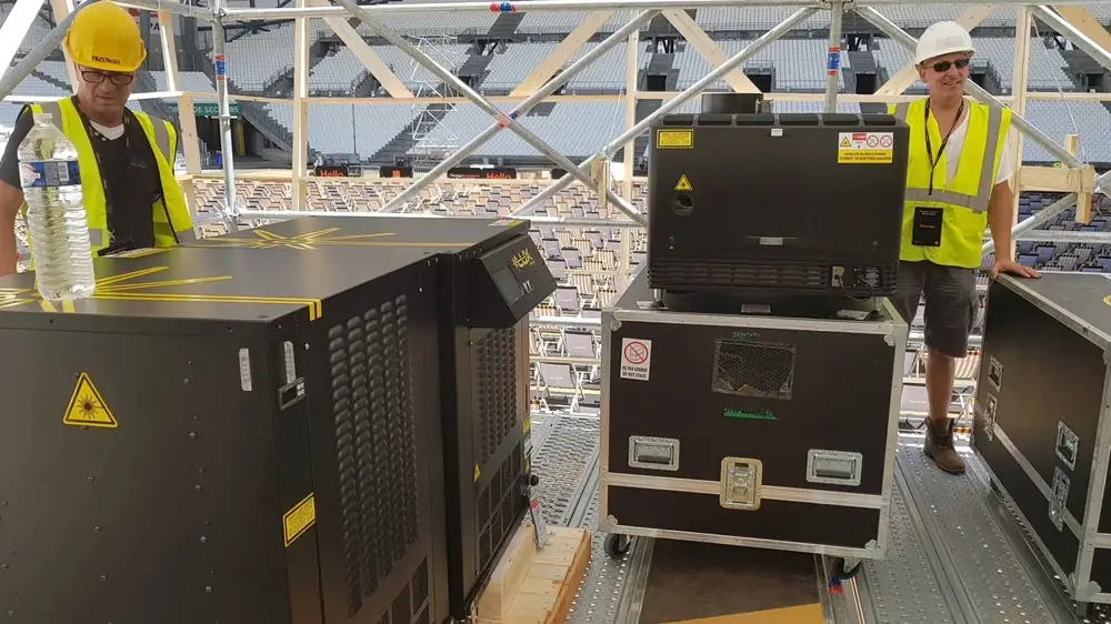 Projecteur 2x7kW laser au Vélodrome de Marseille