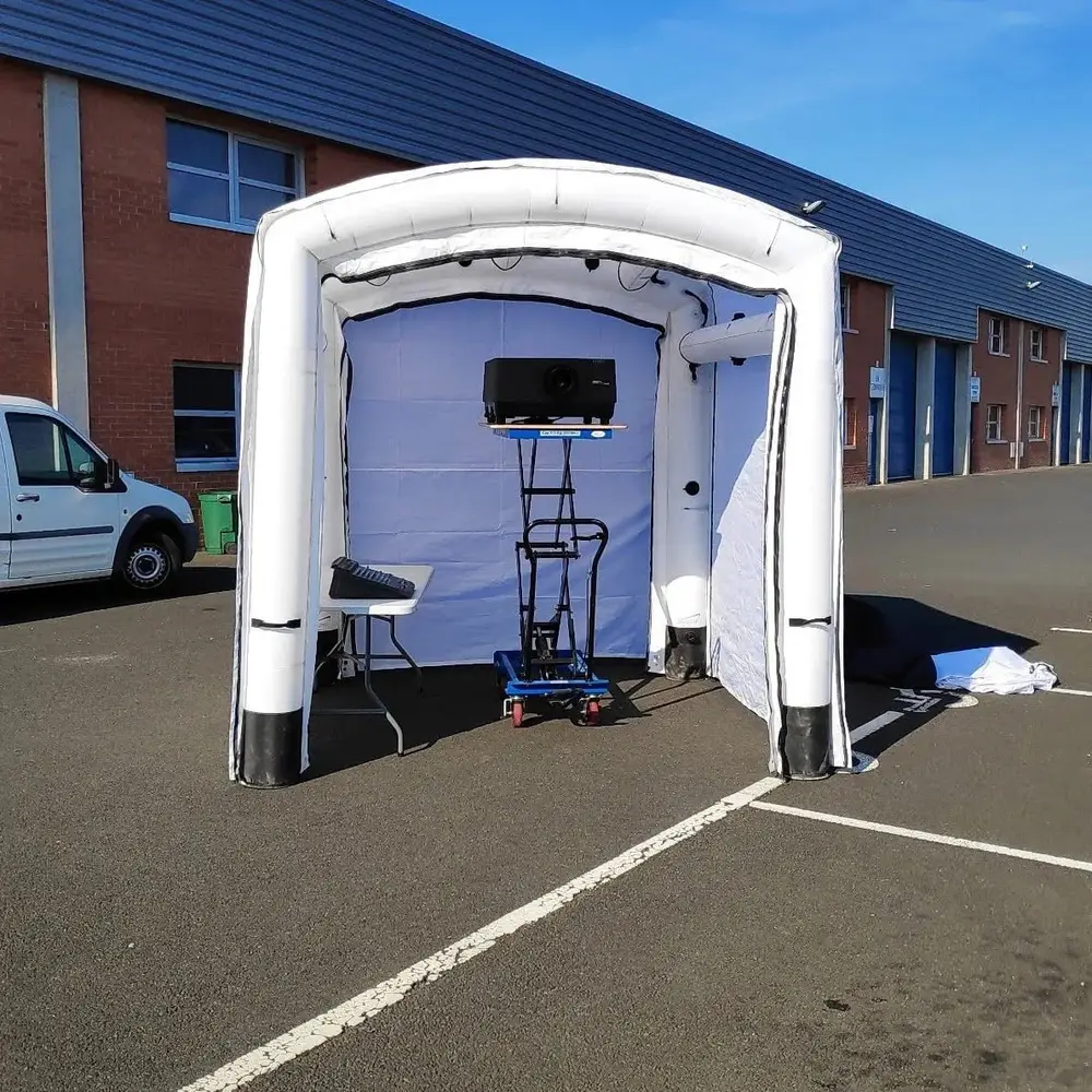 Cabine de projection mobile