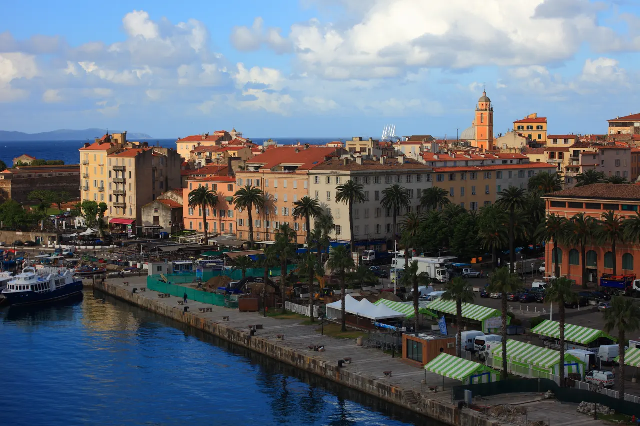 Ajaccio — Aiacciu