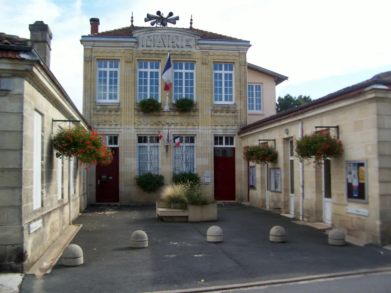 Ayguemorte-les-Graves — Ayguemorte-les-Graves Mairie
