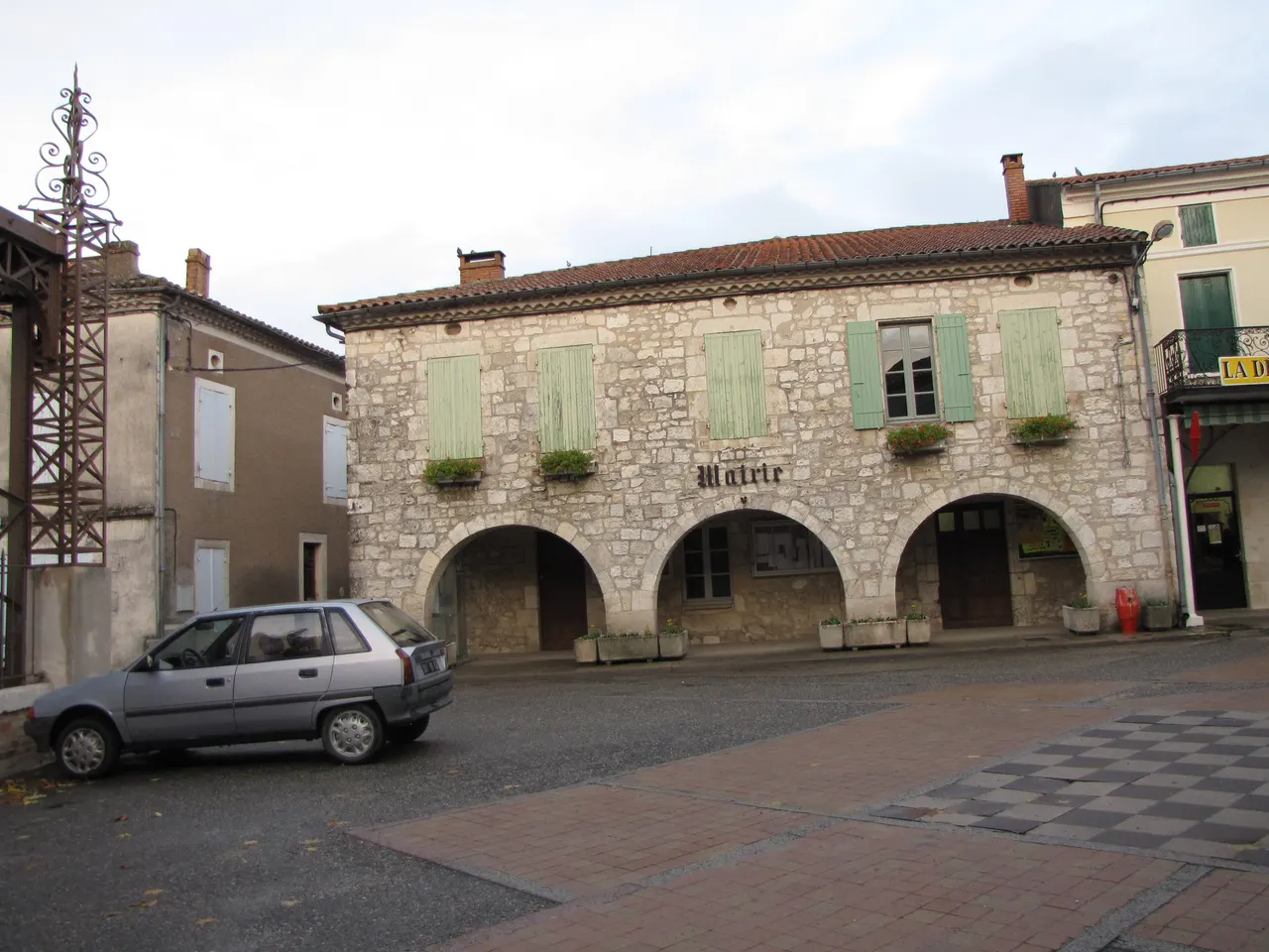 Bourg-de-Visa — Bourg-de-Visa la mairie