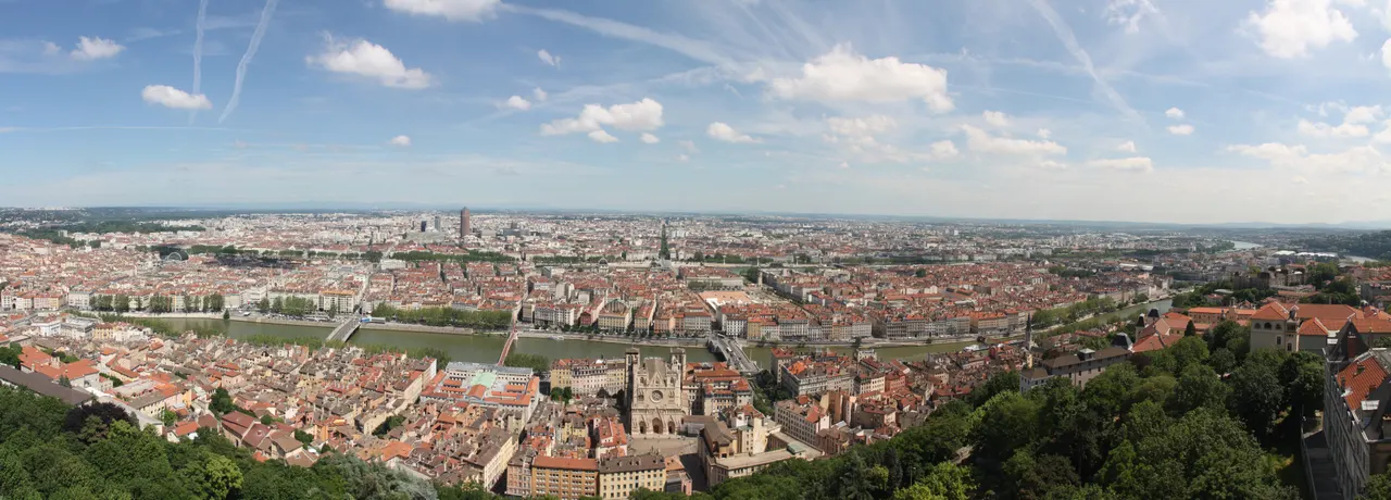 Lyon — Panorama de Lyon pris depuis le toit de la Basilique de Fourvière