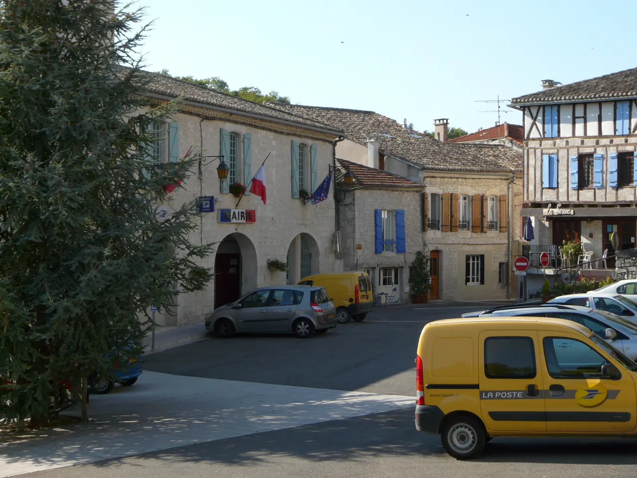 Montaigu-de-Quercy — Mairie de Montaigu