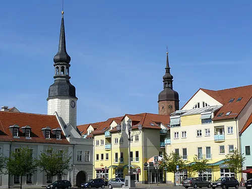 Spremberg — Rathaus und Kreuzkirche in Spremberg